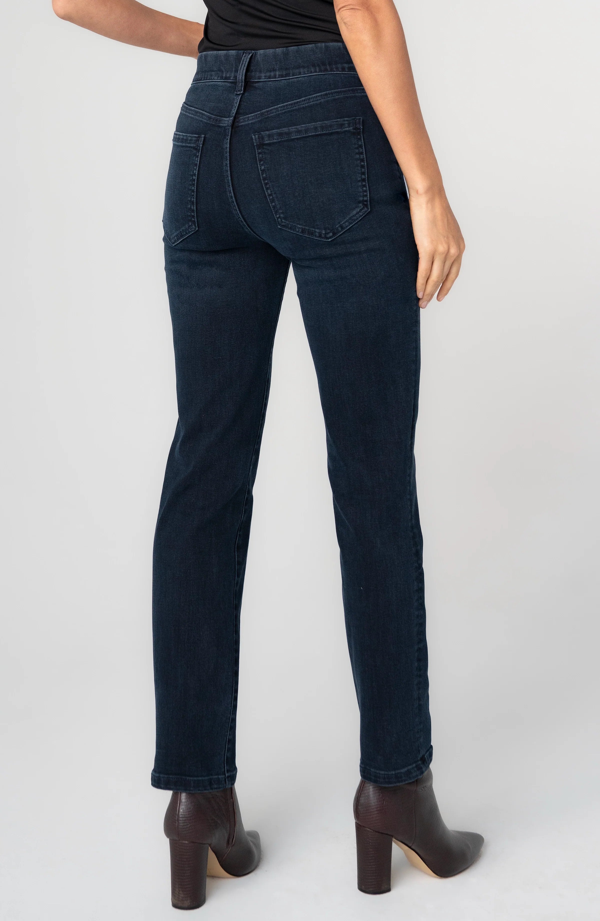 Liverpool - Gia Glider Pull-On Jean - Dark Denim - 2401